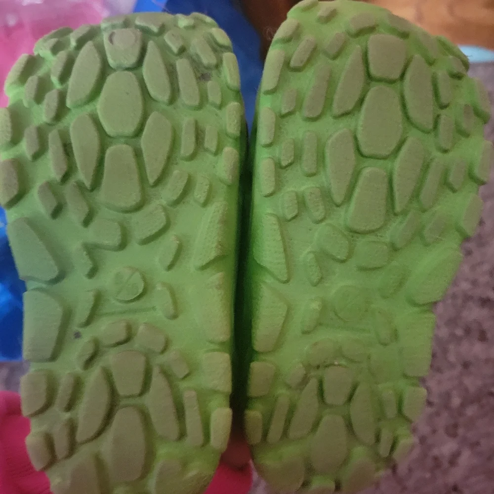 Teenage Ninja Turtles Kids Slip On Shoes Size 9/10‎